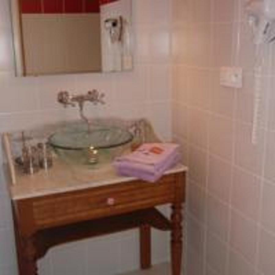 Au Rendez Vous De L'Auxois B&B Essey Habitación foto