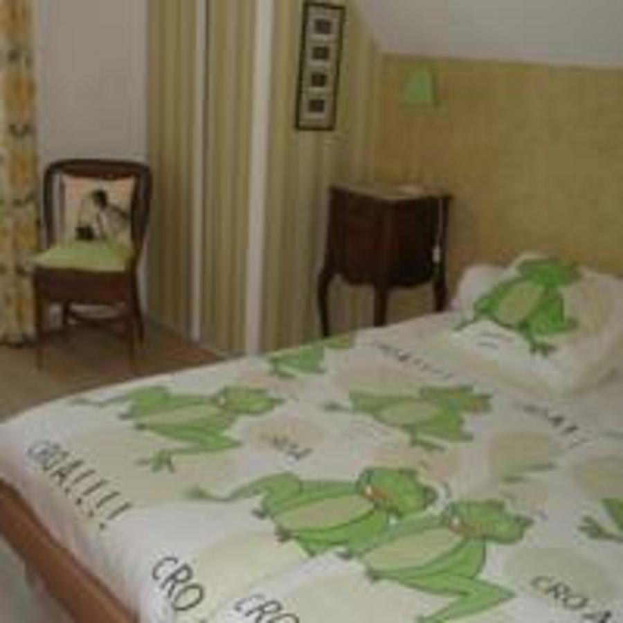 Au Rendez Vous De L'Auxois B&B Essey Habitación foto
